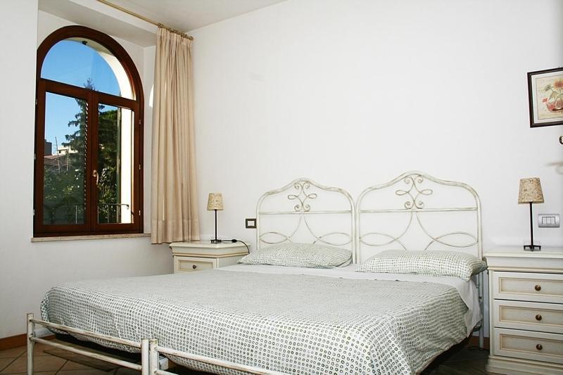 Residence Bizzoni Terni Exterior foto